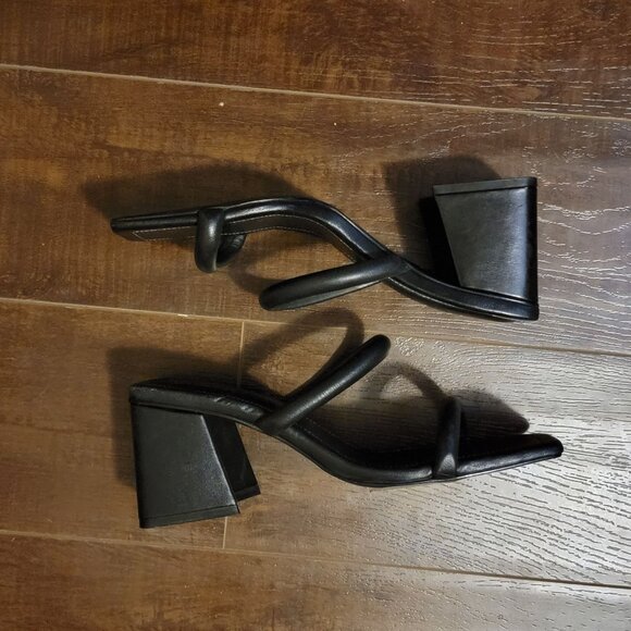 NEW Free People Parker Sandals Womens 8.5 Black Leather Basic Y2K Whimsygoth - Picture 5 of 9